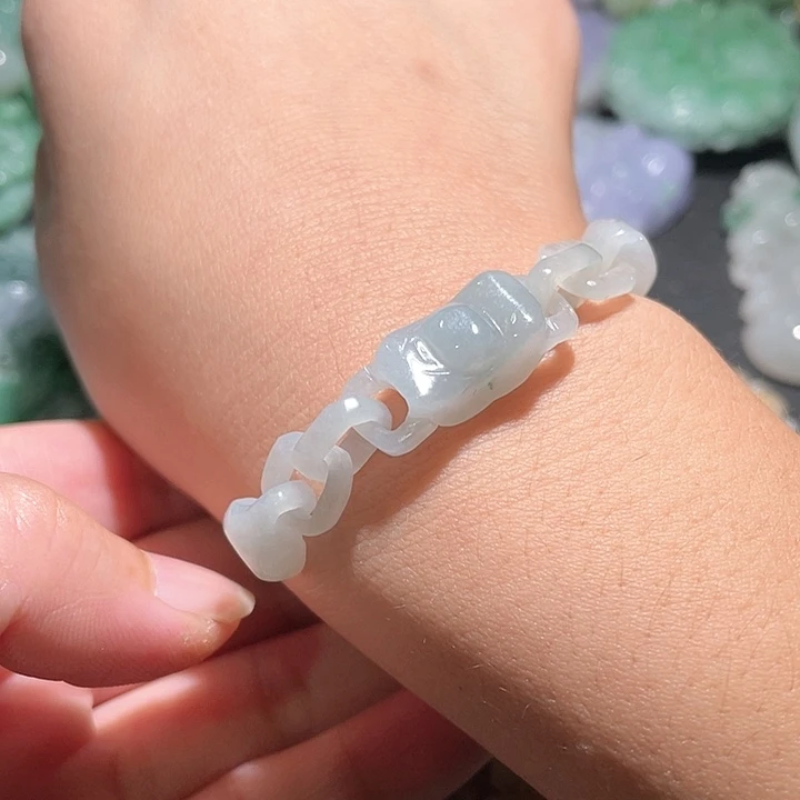 颈饰未镶嵌翡翠天