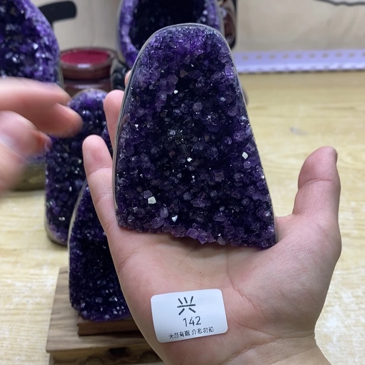 未镶嵌大型摆件（非配饰）紫晶