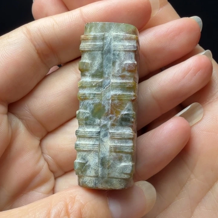 常***树和田玉未镶嵌挂件