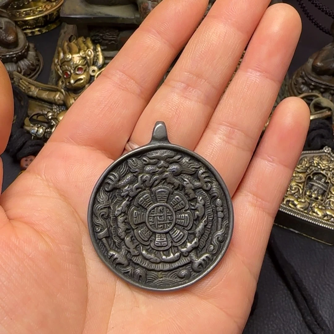 追***。泥塑藏传牌子……藏传牌子