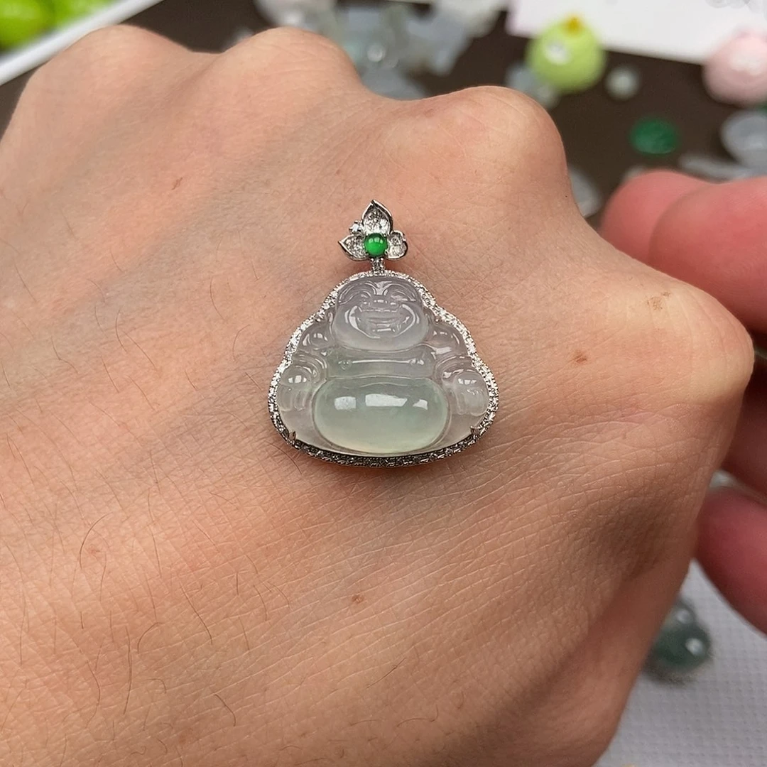 翡翠18K金镶嵌颈饰佛公