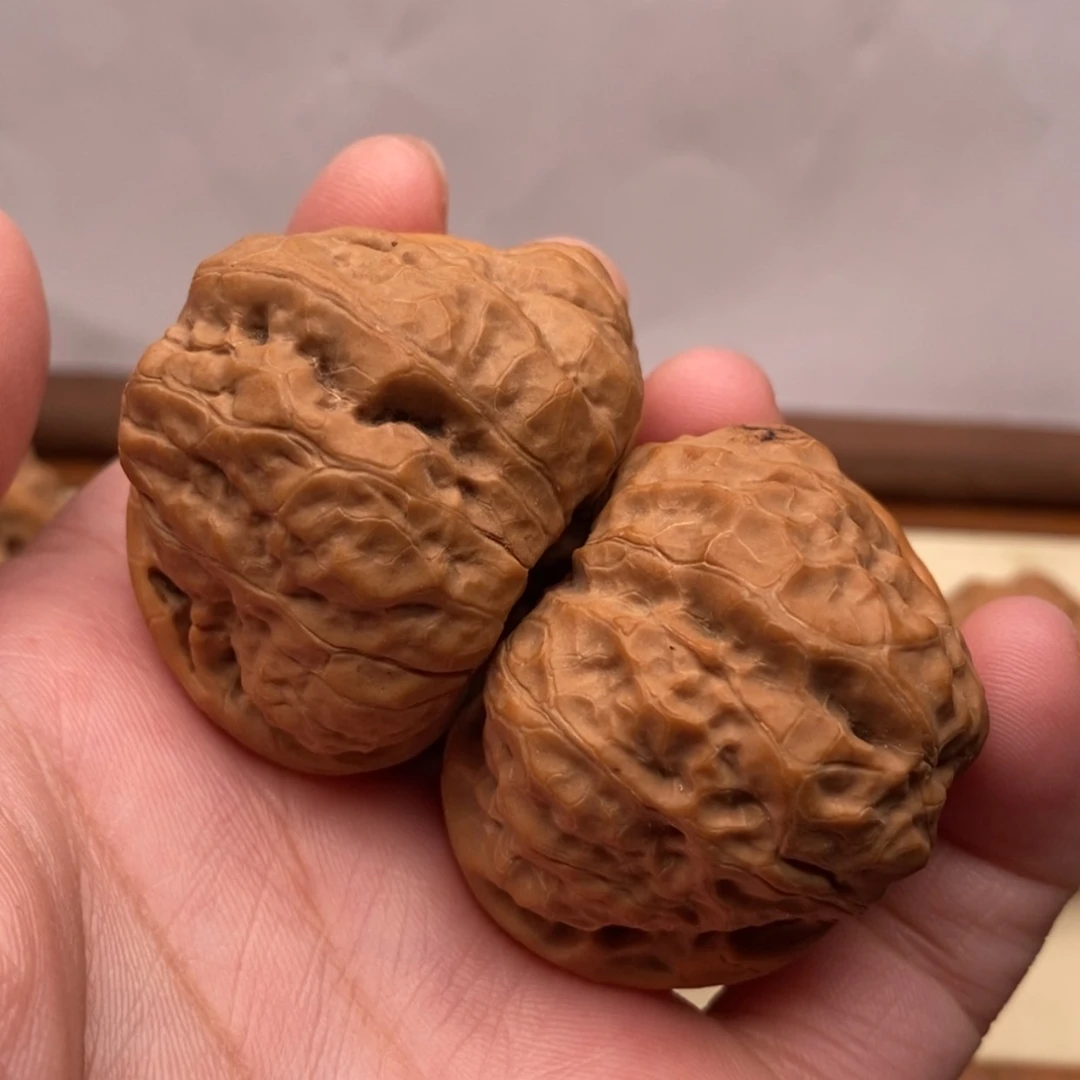 【闪购商品】文玩核桃把件边41左右