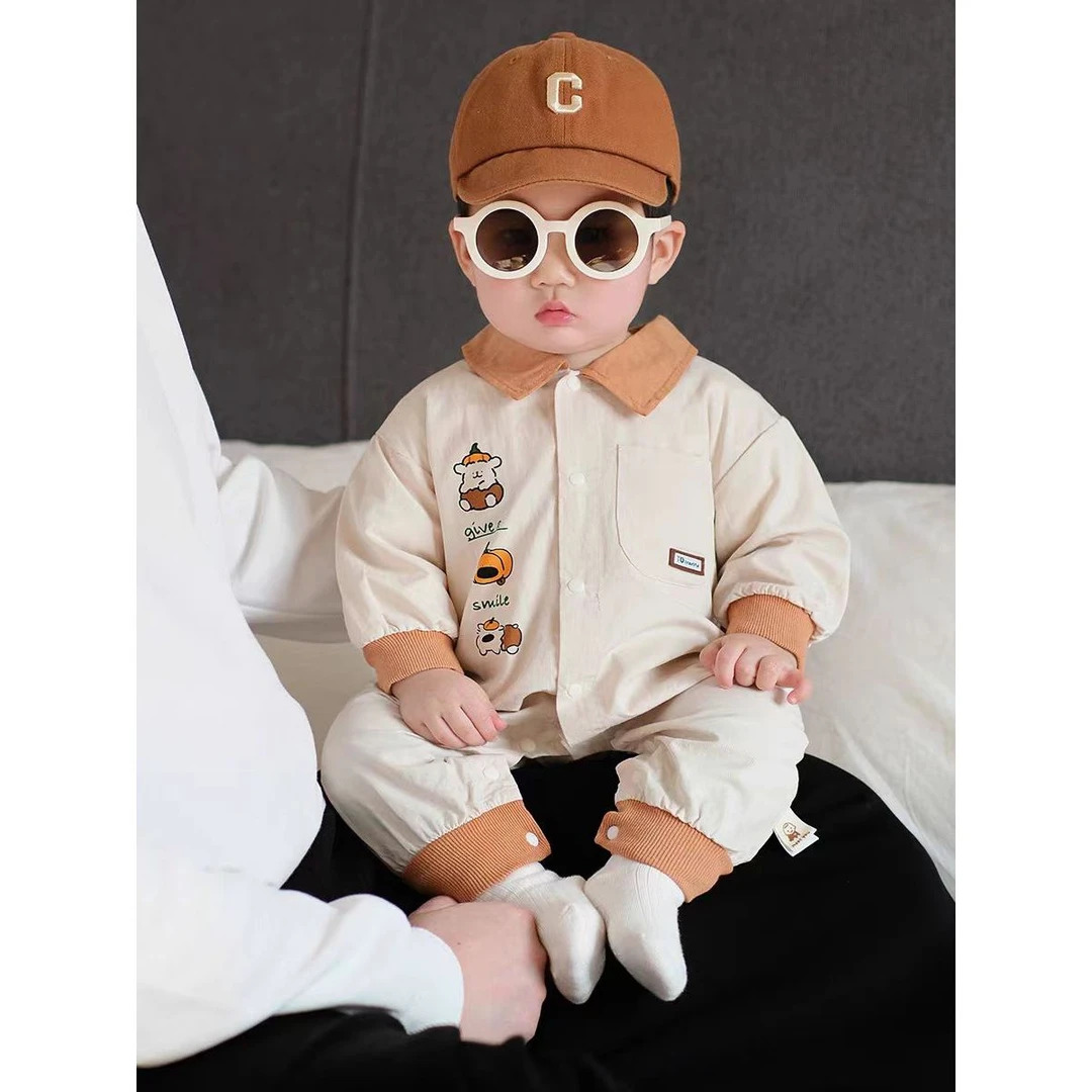 方翻领三只狗带里哈衣出门外出服洋气可爱儿童春秋款女童长袖婴儿