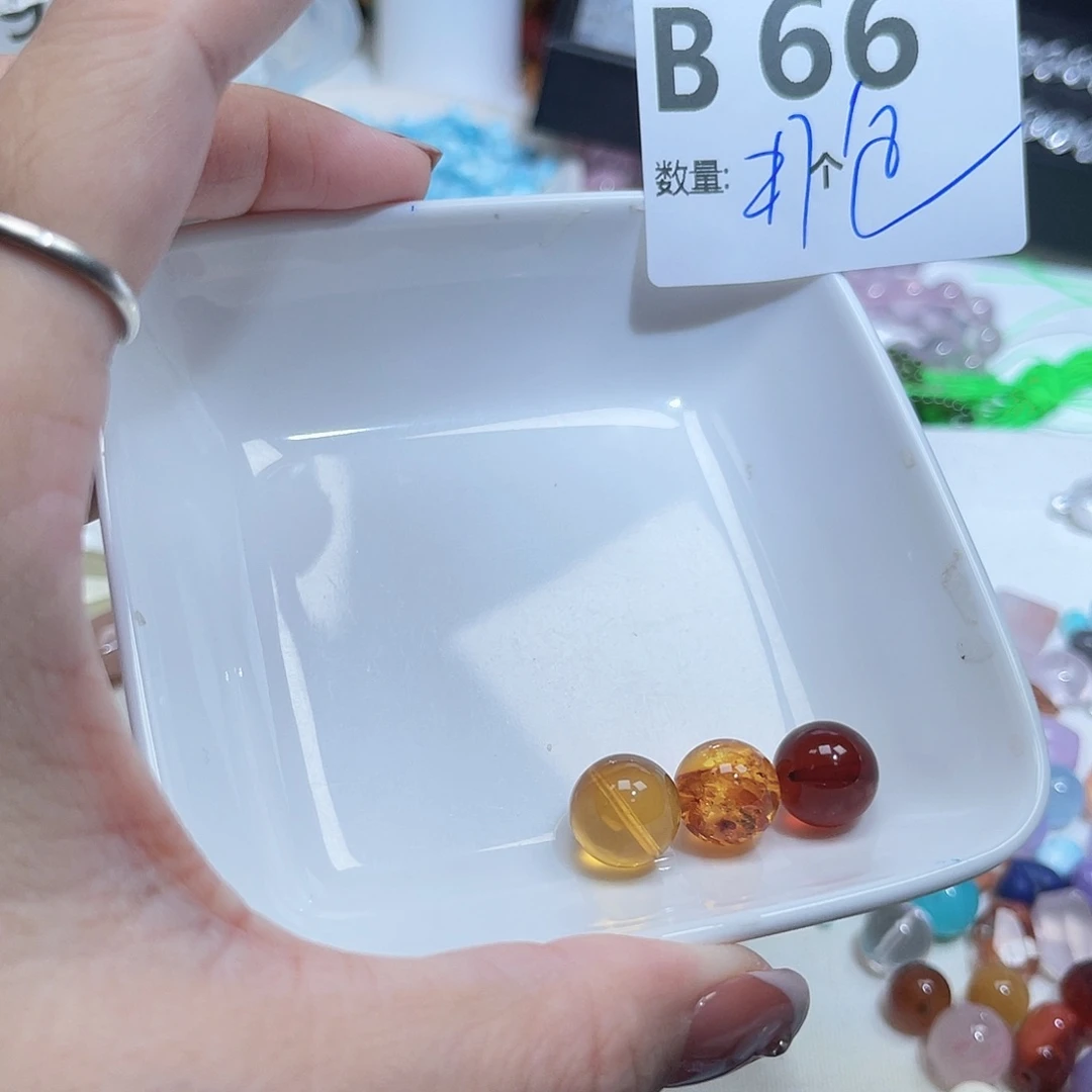水晶未镶嵌珠宝半成品B66。