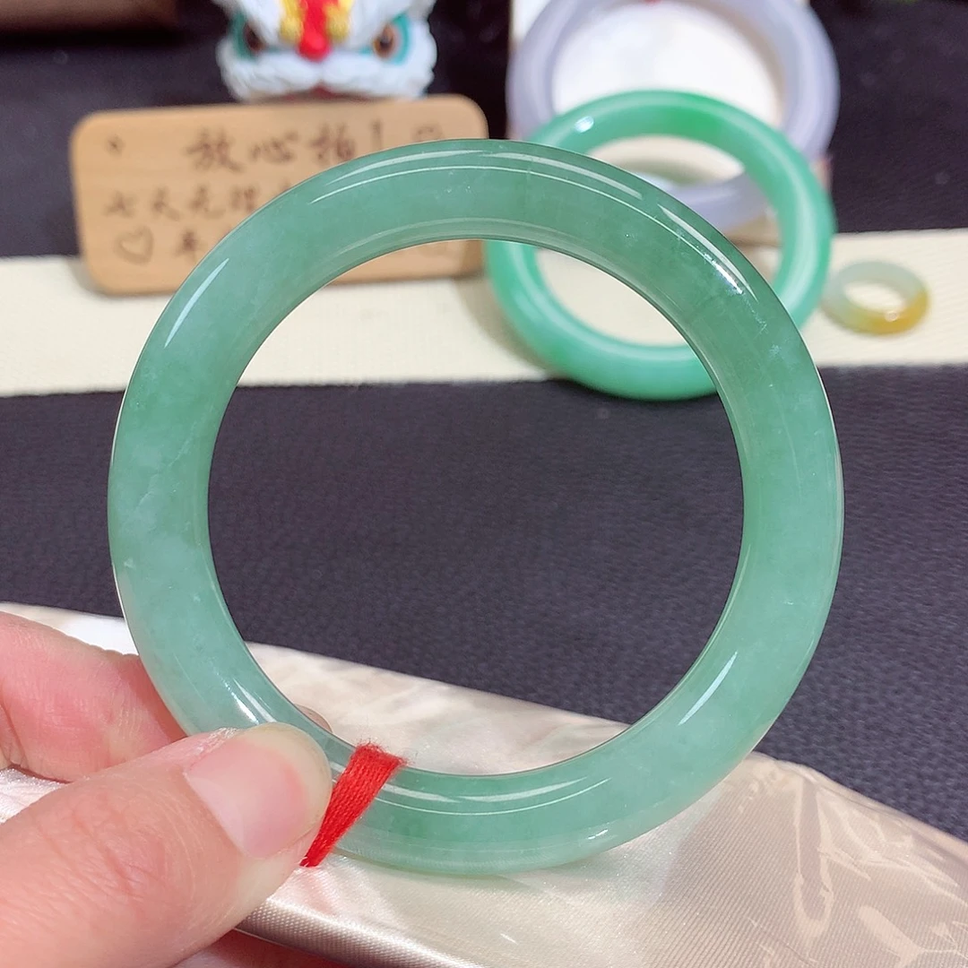 翡翠未镶嵌手镯563