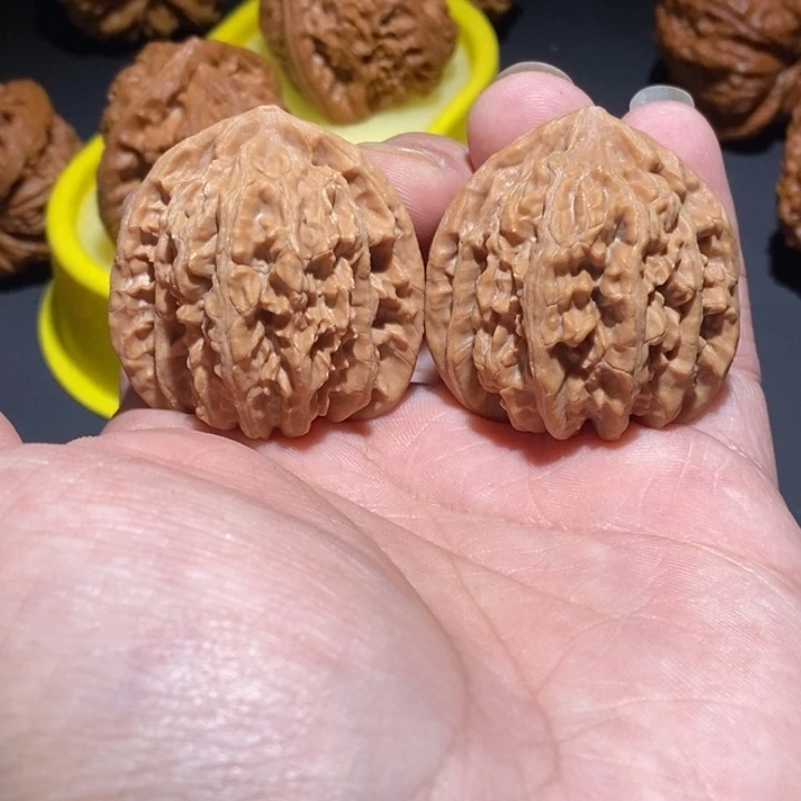 吊坠文玩核桃盘龙虎头38