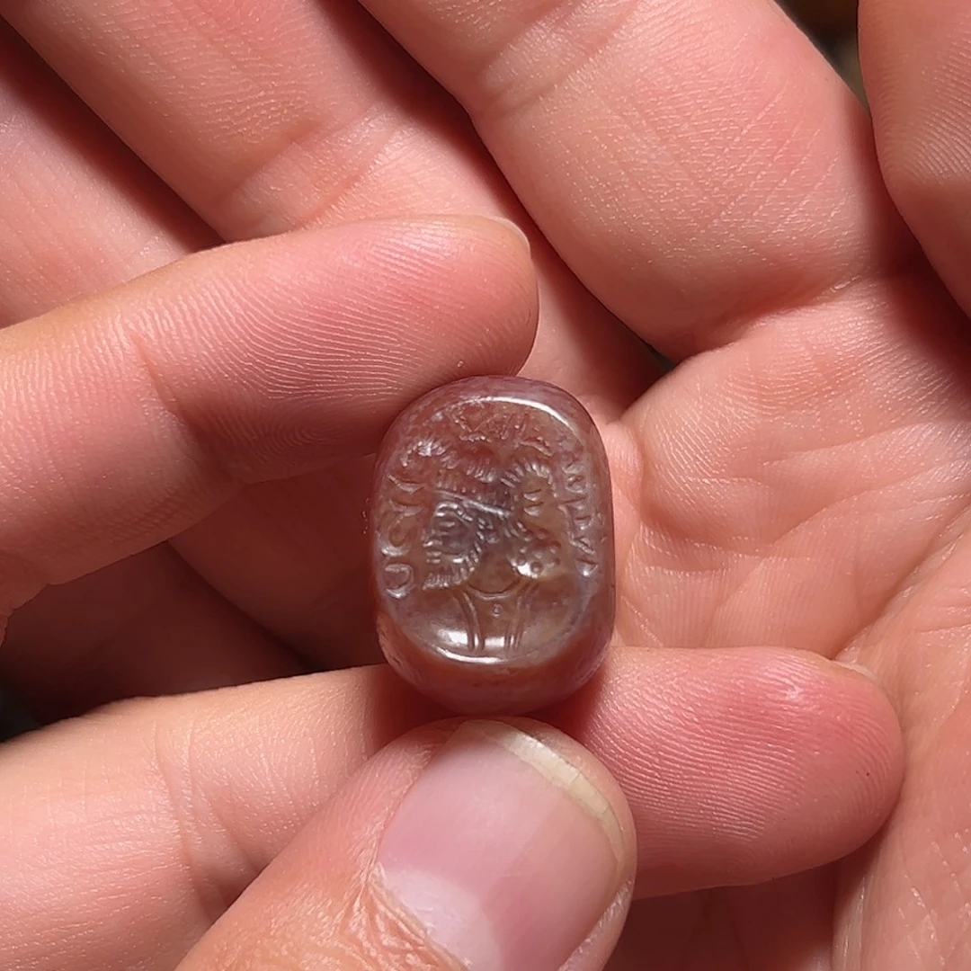 玛瑙/玉髓未镶嵌珠宝奇石