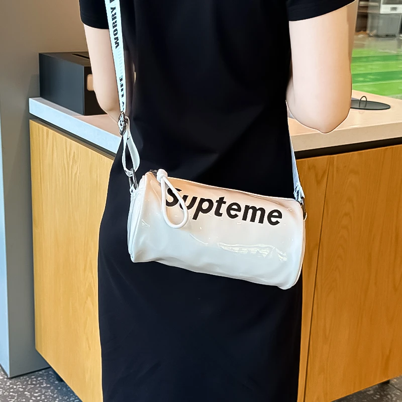 新款时尚潮流2025高级感字母圆筒包女包个性百搭单肩斜挎包小包包