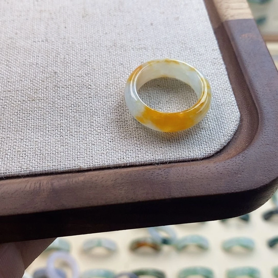 翡翠戒指未镶嵌Ｄ*ｎ32号港15