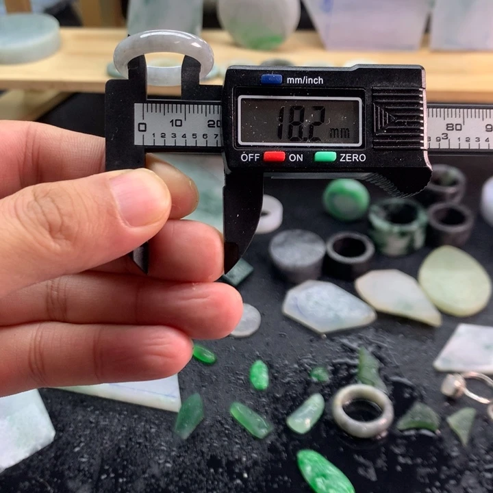 翡翠未镶嵌戒指天然翡翠