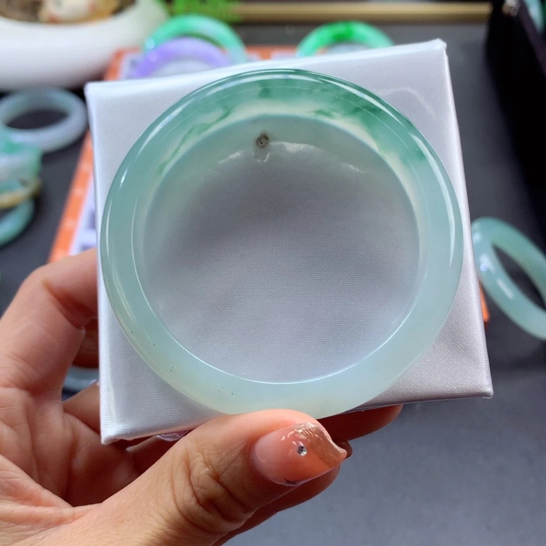 翡翠手镯未镶嵌18号