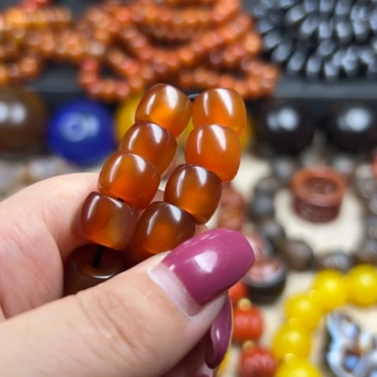 玉***桐玛瑙/玉髓颈饰未镶嵌