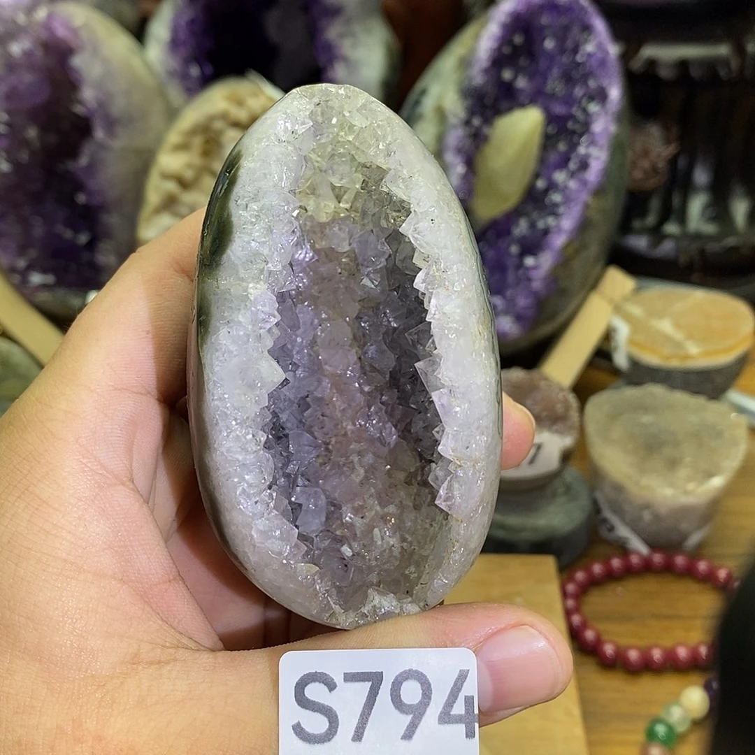 紫晶摆件未镶嵌白牙龙蛋