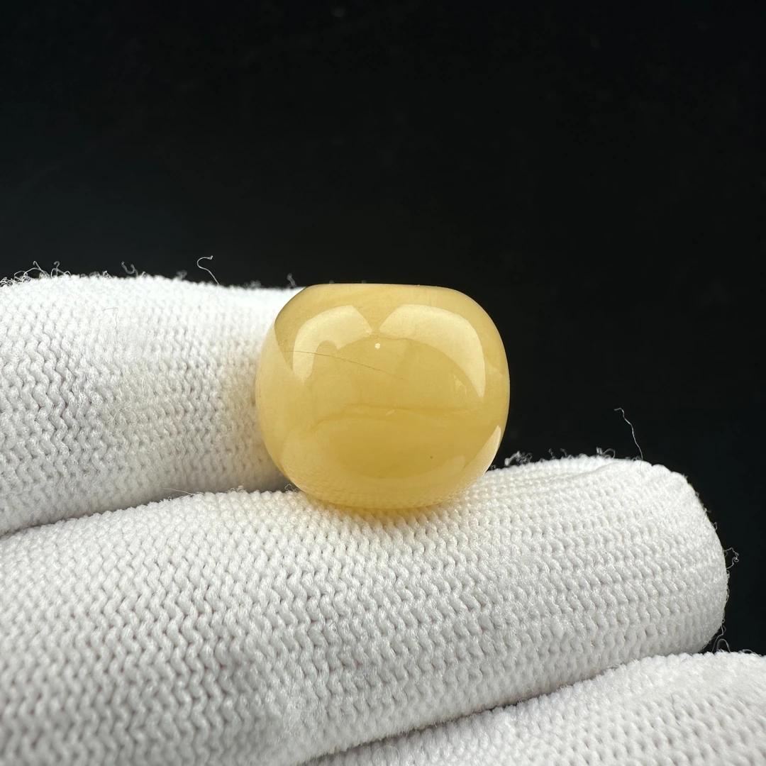 M4794天然原矿俄料蜜蜡 墩子18*15mm 支持复检 假一罚四
