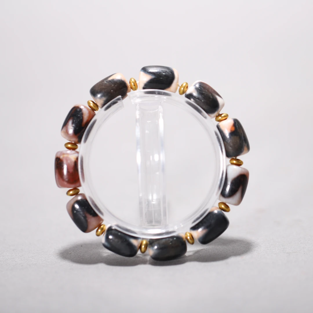 lot31 DY4631 清代 虎牙天珠