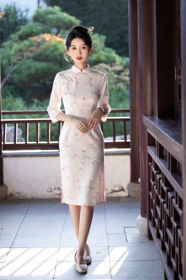 Q214 中国风日常常规袖袖型优雅旗袍网红修身时尚显瘦短款