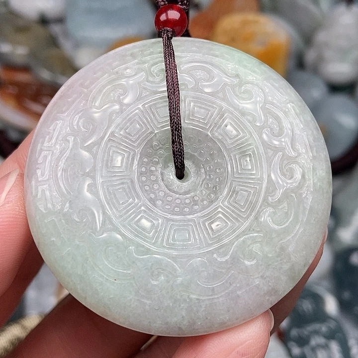 颈饰未镶嵌翡翠w