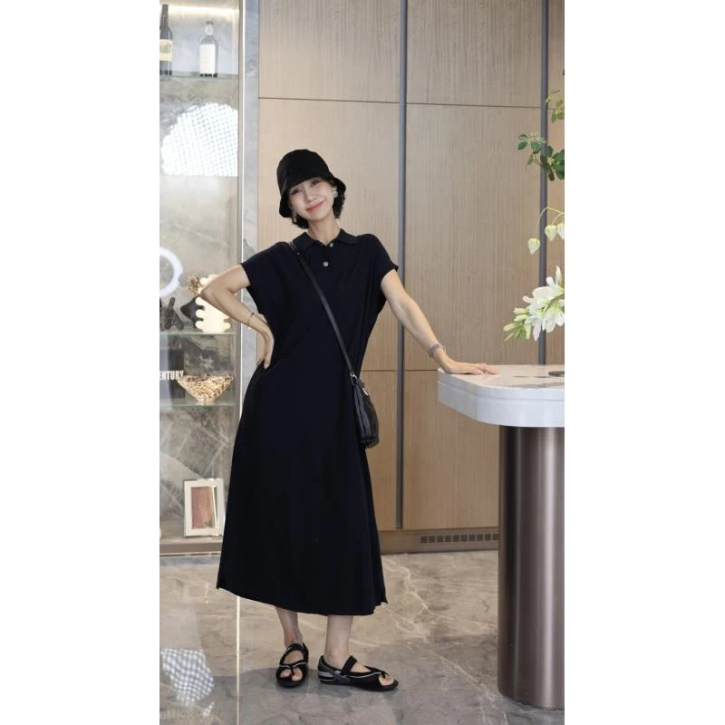 TT设计师【知音】夏季气质简约设计感针织Polo领刺绣连衣裙TT190383