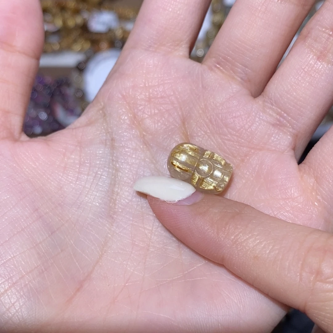 ᰔ****未镶嵌手串水晶貔貅