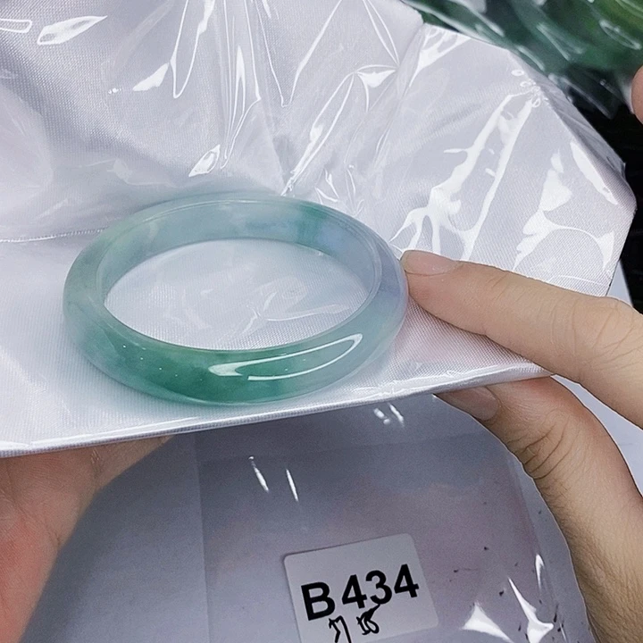 翡翠未镶嵌手镯一图一物实物为准
