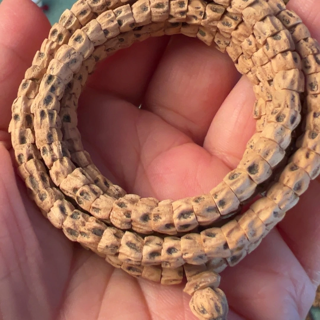 柏香籽/百香籽吊坠C599