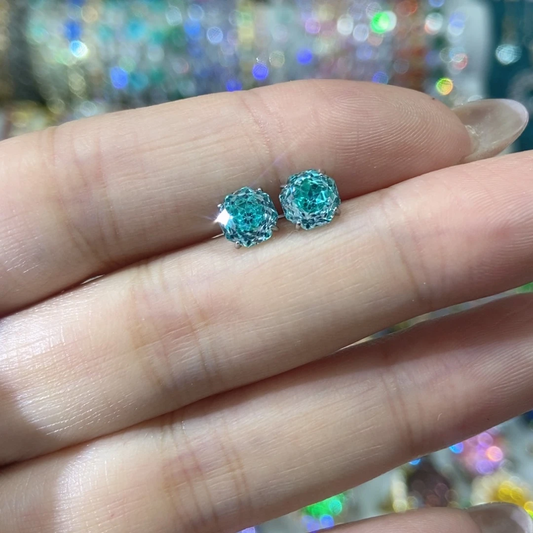 6锆石（处理）耳钉