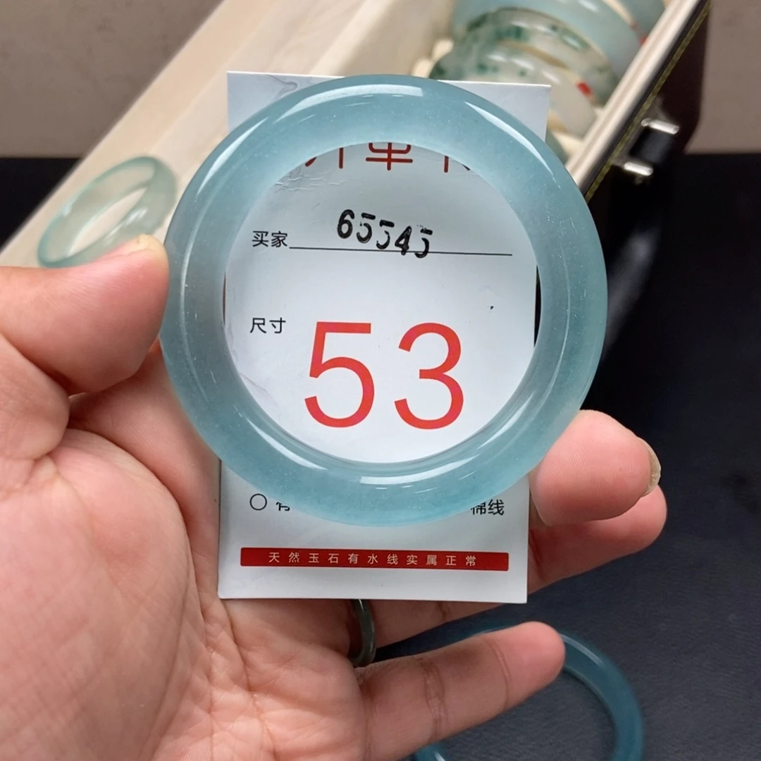 石英岩玉手镯未镶嵌