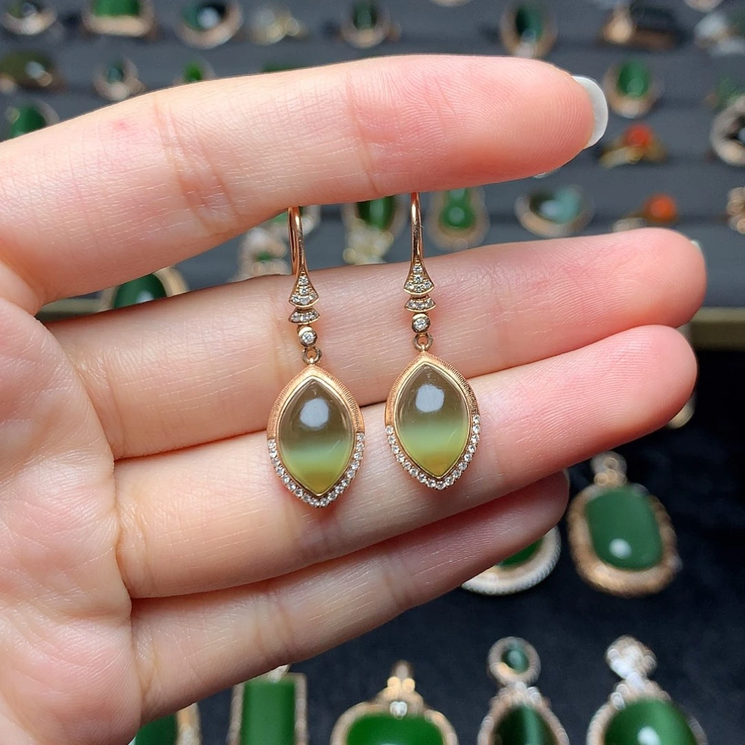 和田玉18K金镶嵌耳饰