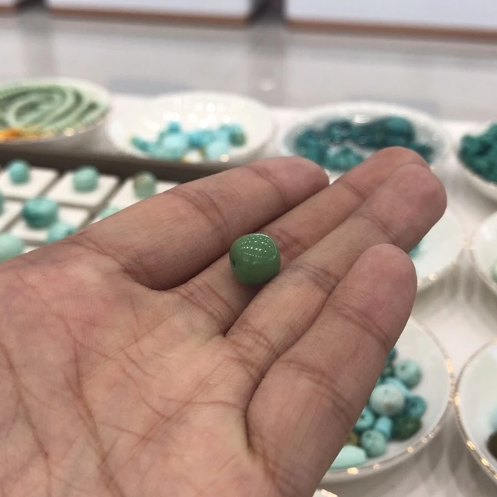 未镶嵌绿松石珠宝奇石
