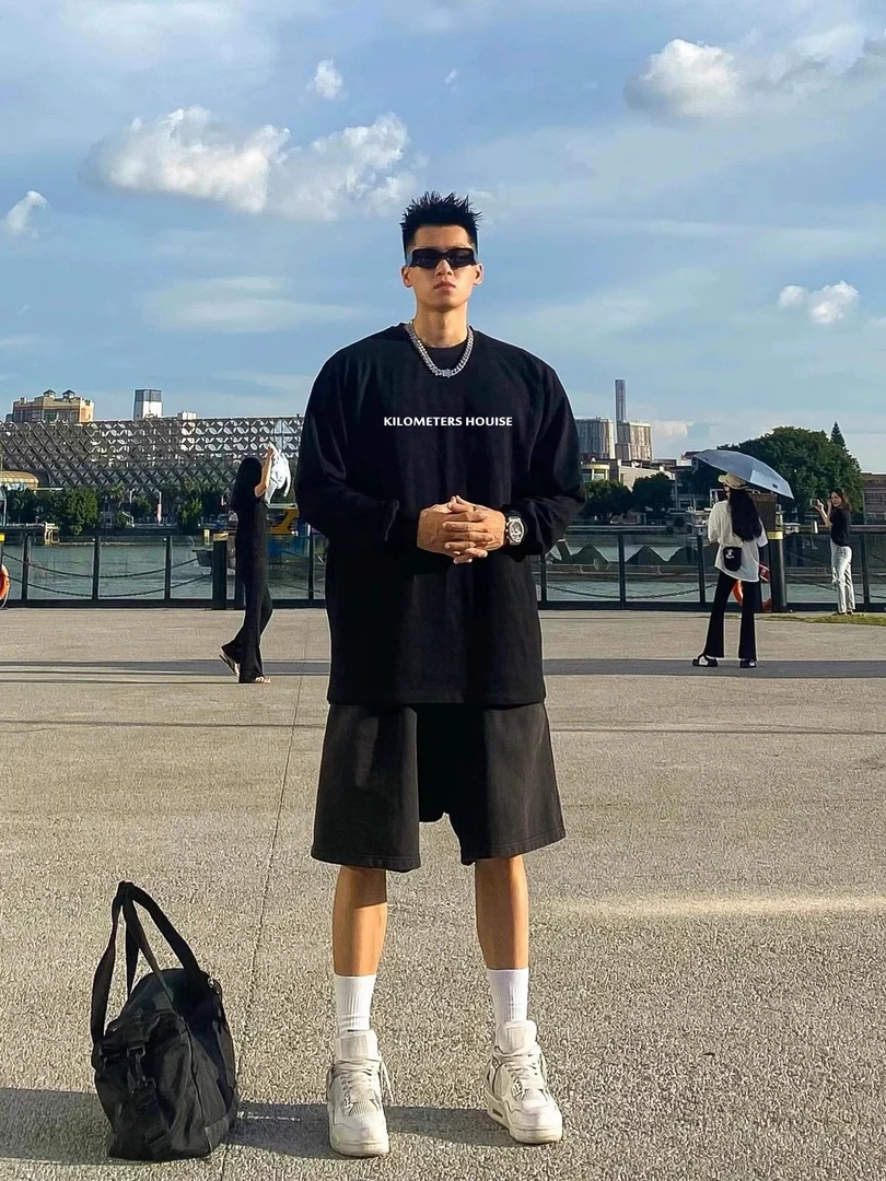 美式高街字母秋季重磅圆领T恤男ins纯棉潮牌设计感宽松长袖打底衫