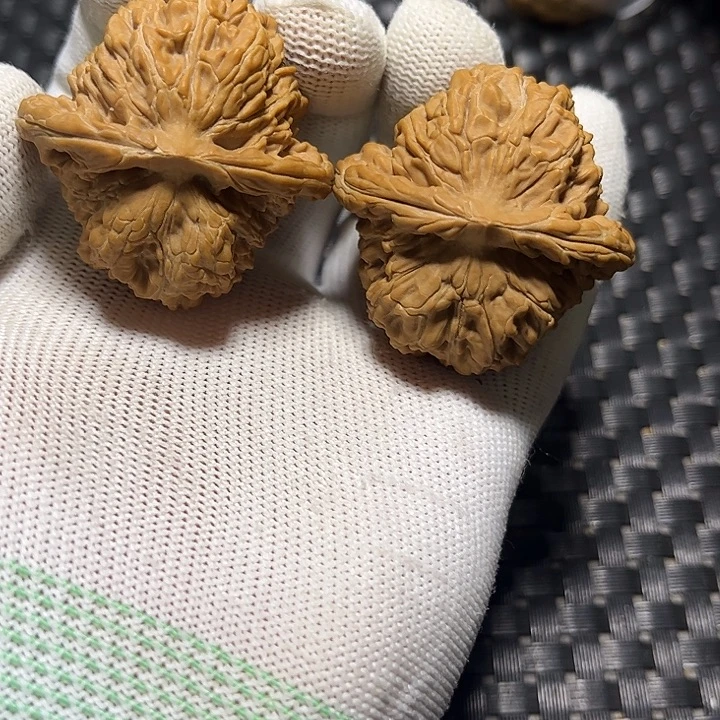 吊坠文玩核桃平谷四座楼