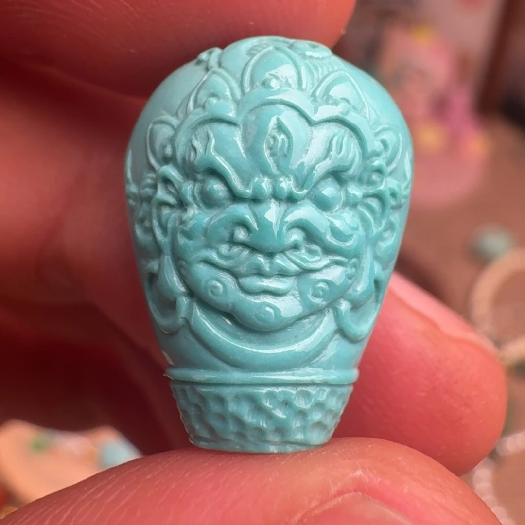 未镶嵌绿松石颈饰