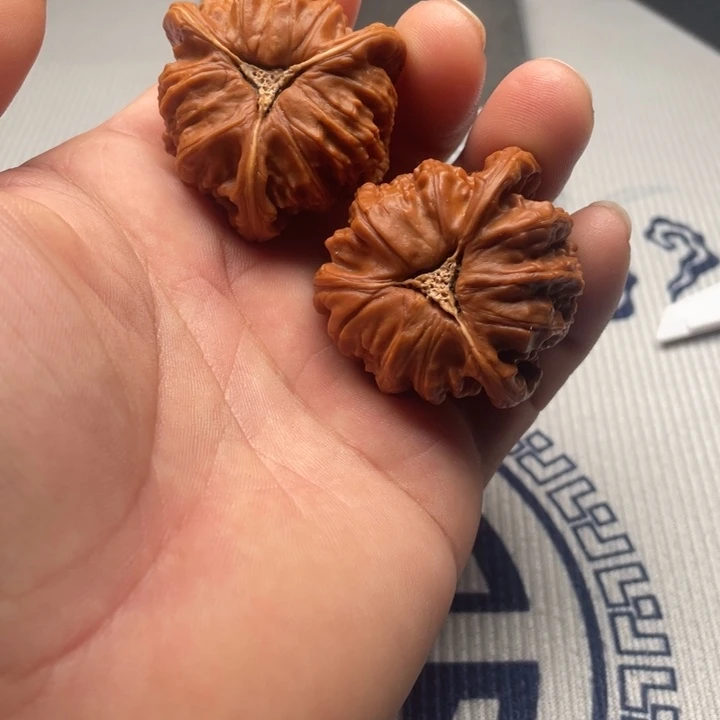 事***意文玩核桃吊坠三棱三棱三棱三棱