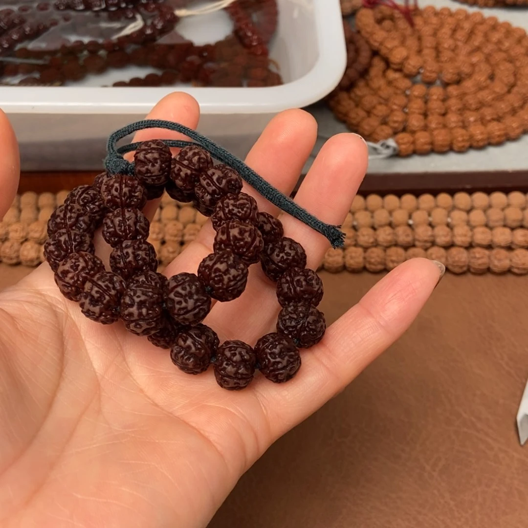 【闪购商品】金刚菩提吊坠弧**打老树王卡12