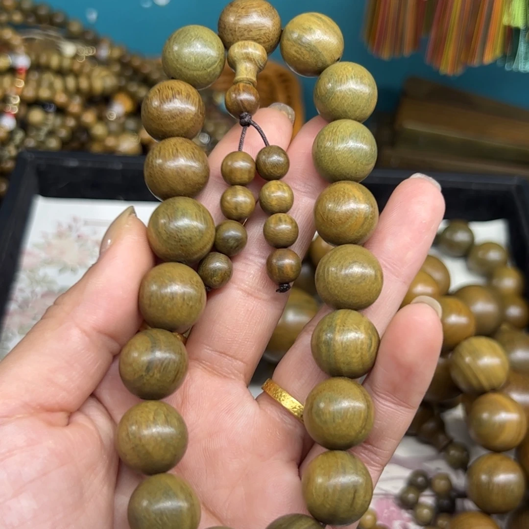 无事牌维腊木（绿檀）