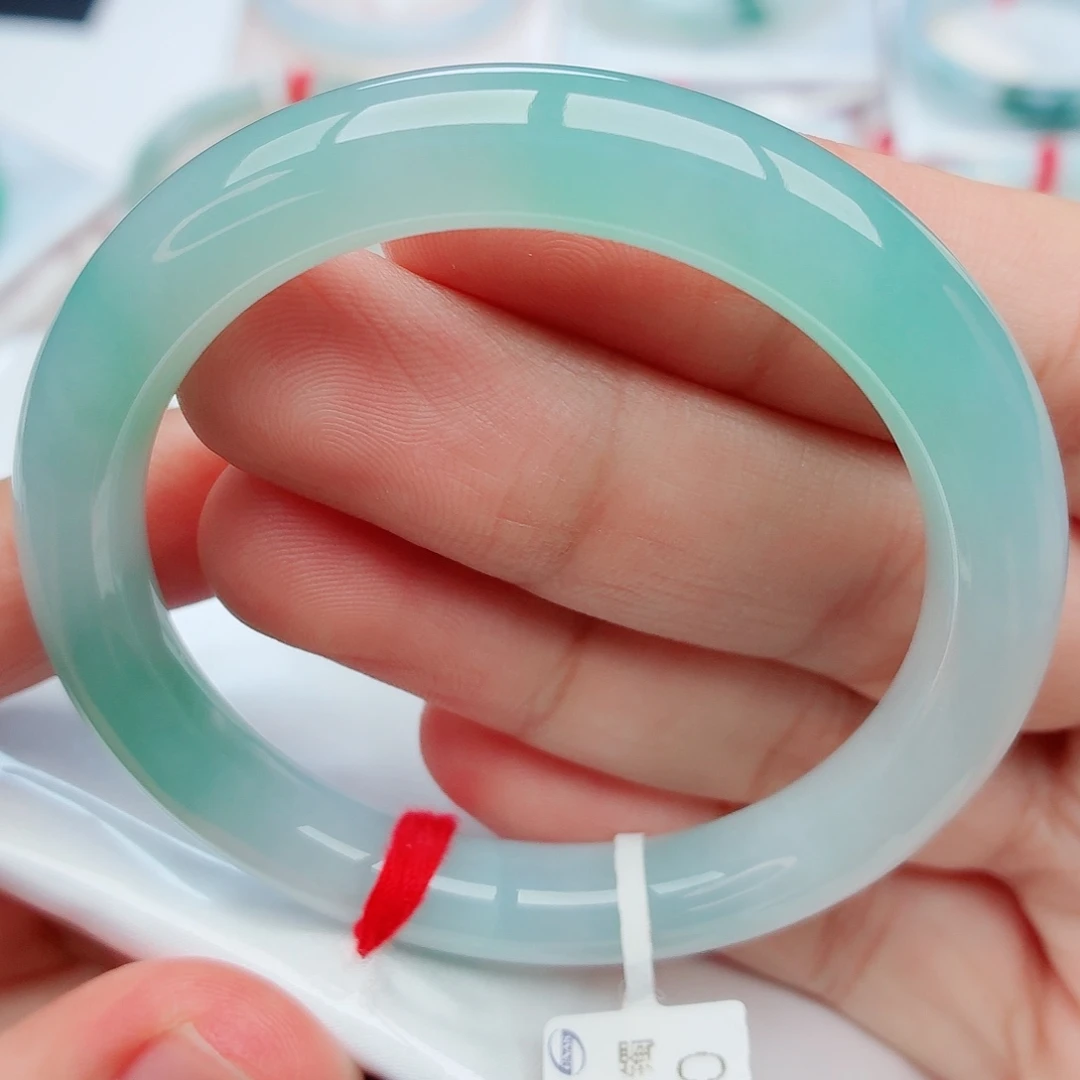 翡翠未镶嵌手镯天然翡翠手镯