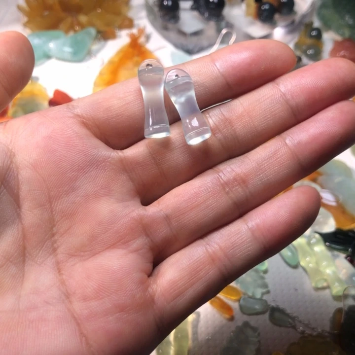半***衣蛇纹石玉未镶嵌耳钉