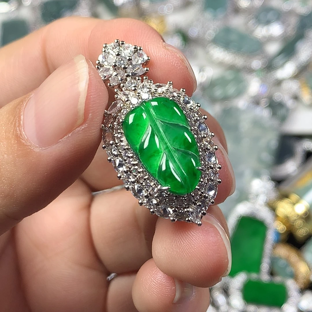 时***间翡翠未镶嵌吊坠(不含链)