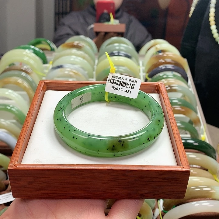 和田玉手镯未镶嵌56/57