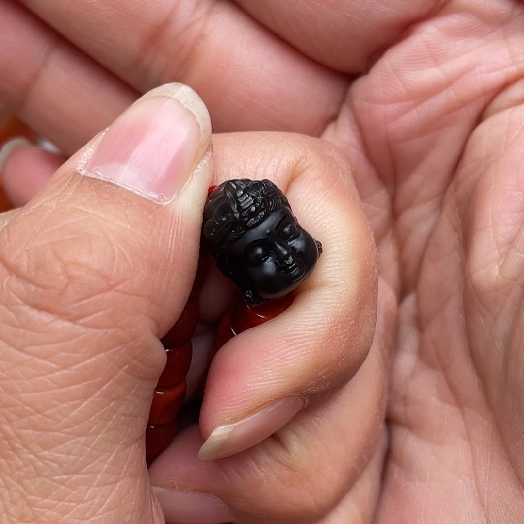 玛瑙/玉髓手串未镶嵌?****劲