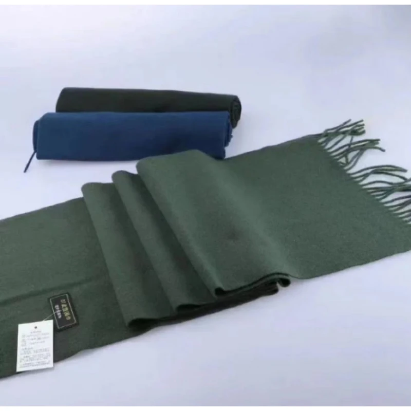 100羊毛绿色围巾