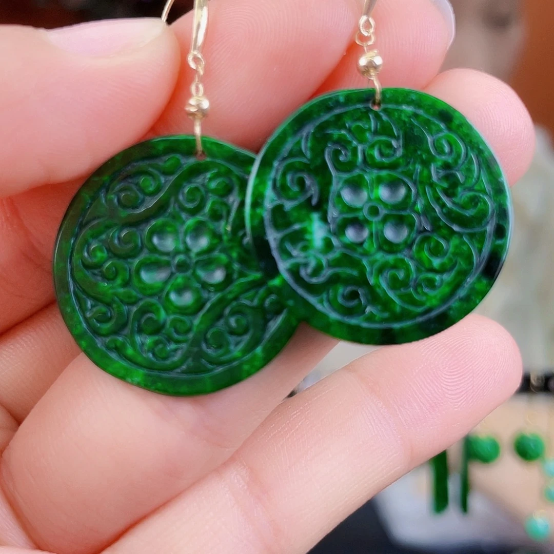 翡翠18K金镶嵌耳饰