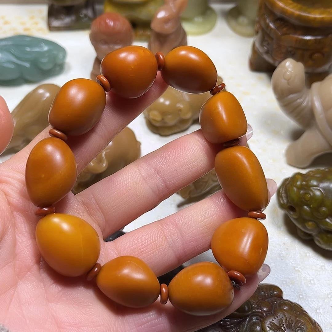 白玉菩提吊坠白玉菩提吊坠