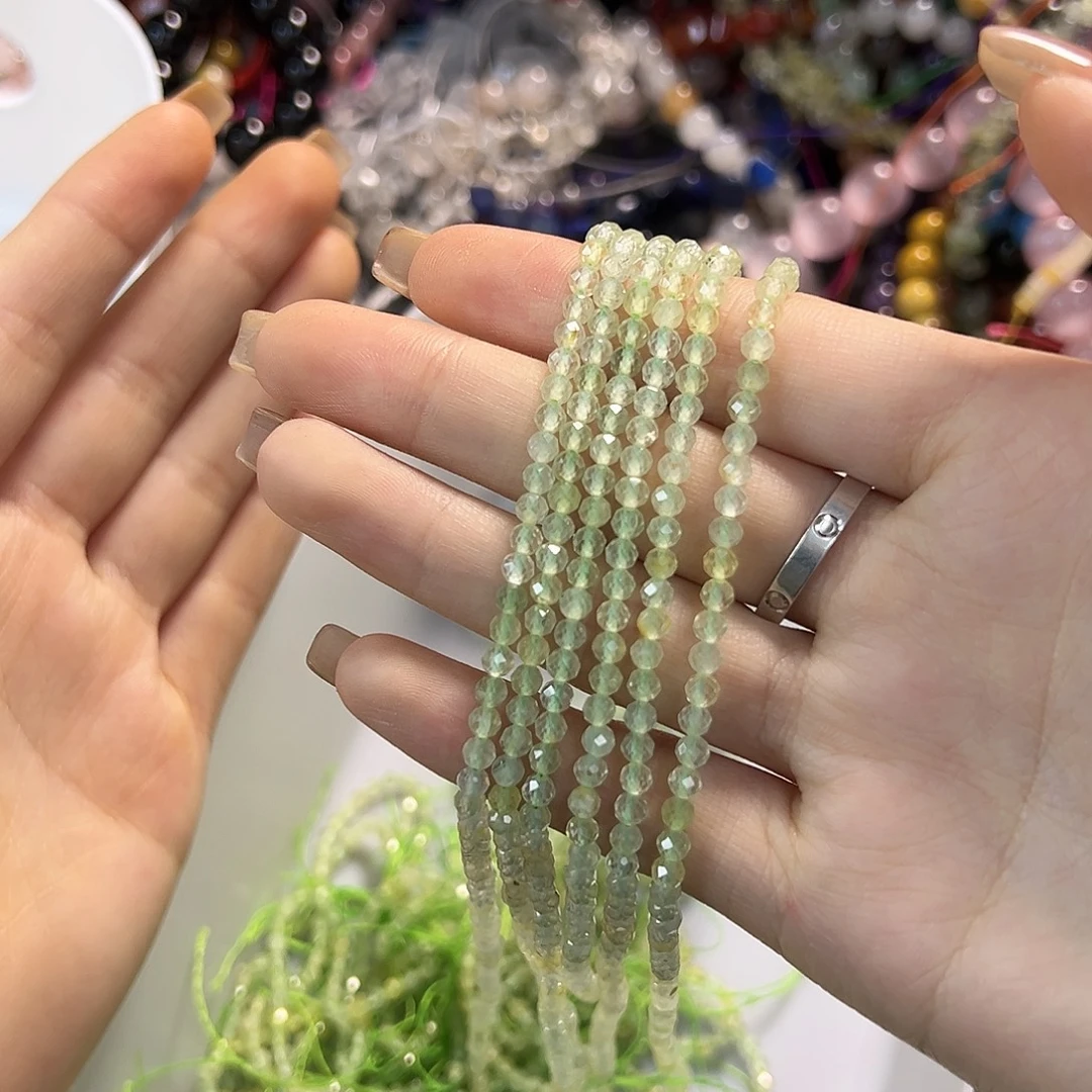 玛瑙/玉髓未镶嵌珠宝半成品极品葡萄石卡3一条