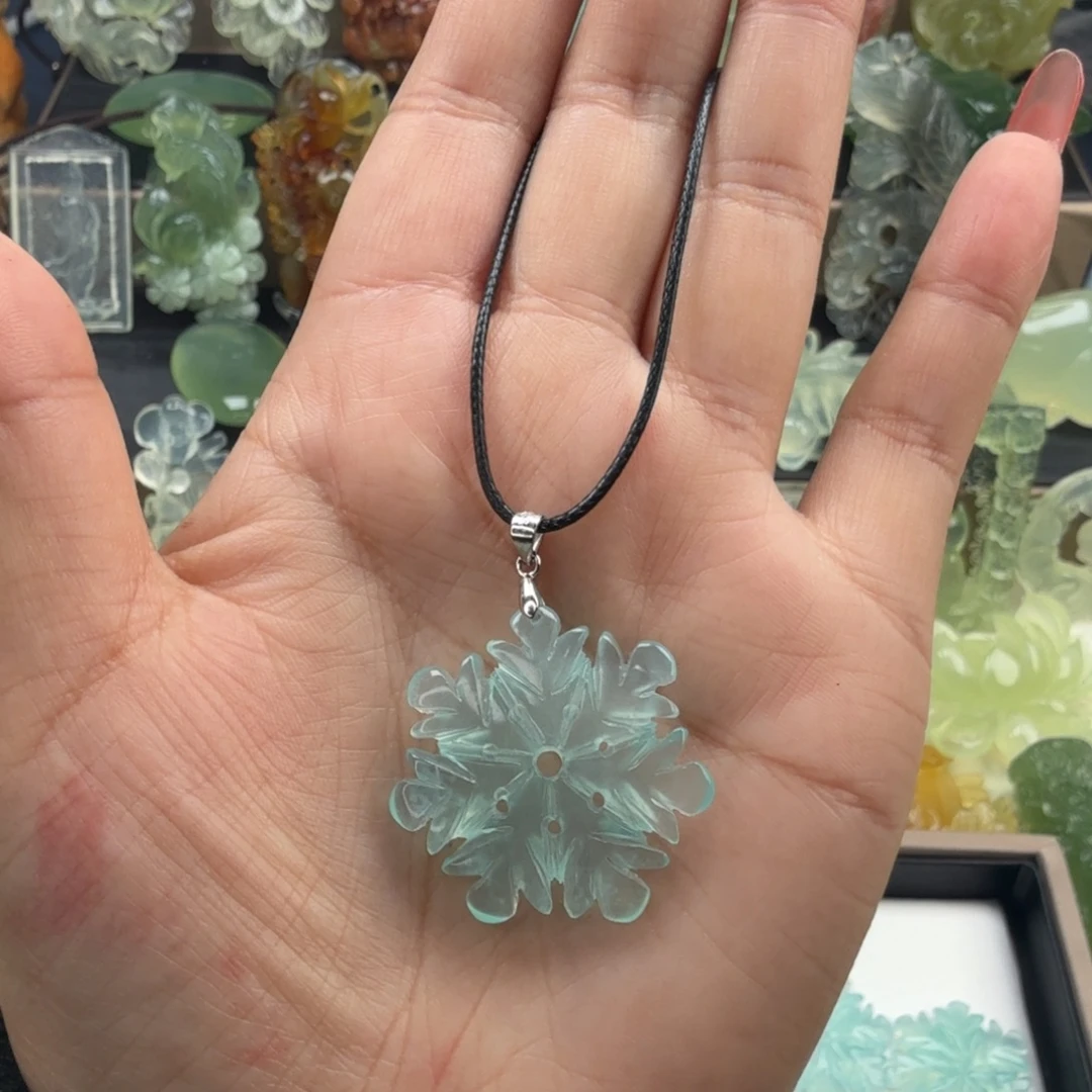 ****o岫玉未镶嵌颈饰岫玉