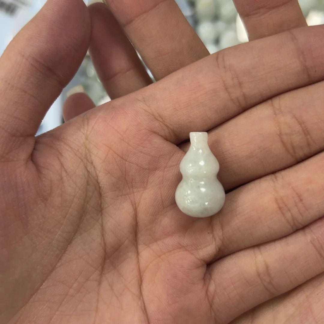 颈饰未镶嵌翡翠葫芦