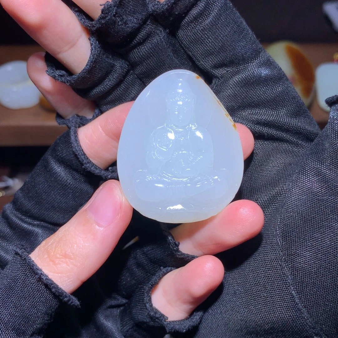 M***莫和田玉未镶嵌颈饰