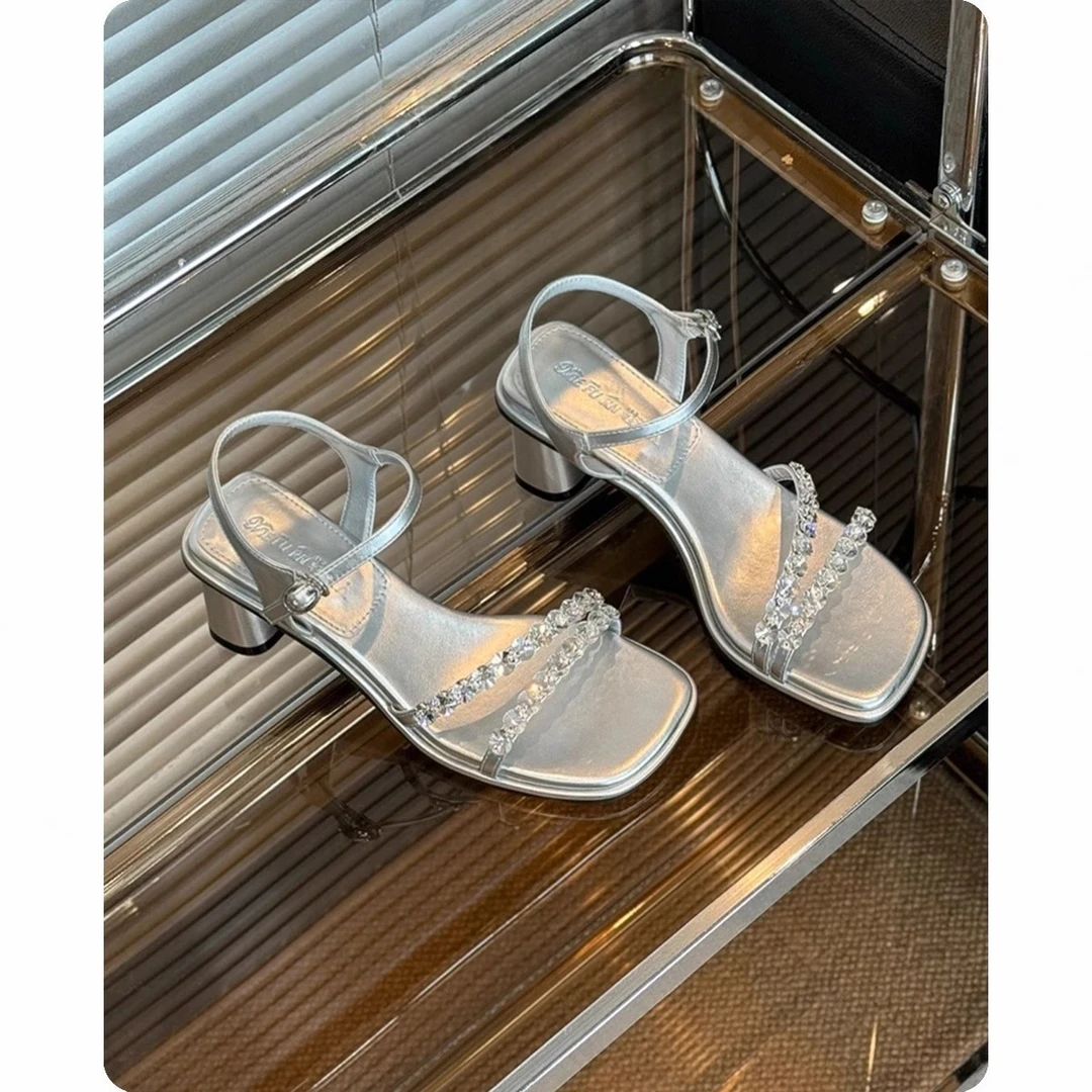 法式凉鞋女夏外穿2025今年流行鞋子夏天穿裙子专用粗跟高跟鞋子