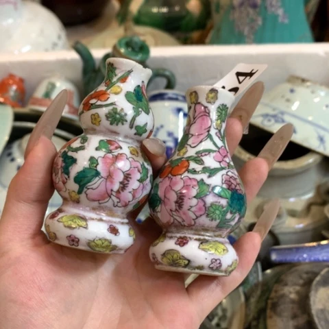 青瓷方**俗