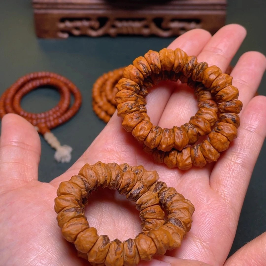 柏香籽/百香籽手串红牙斜切大肠手圈